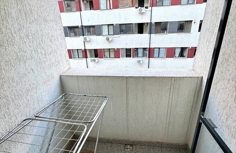 Miete eines gemütlichen 1-Zimmer-Apartments mit Balkon und Klimaanlage in Bukarest, Rumänien